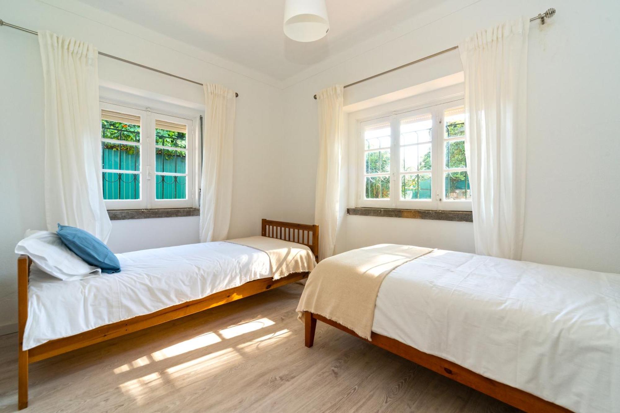 4-Bedroom House In Cascais, Near Guincho Beach Exterior foto