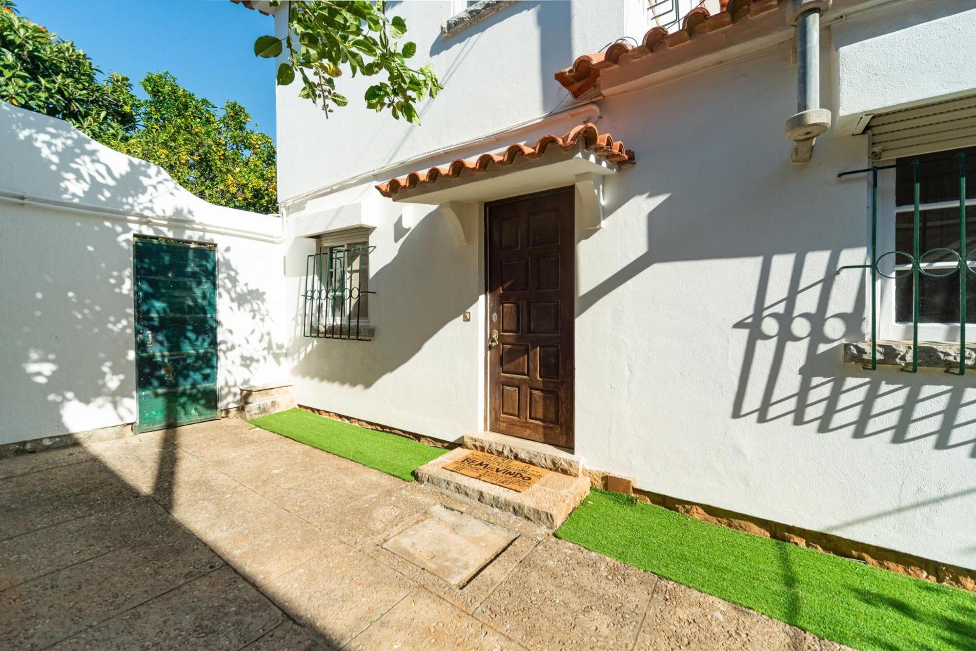 4-Bedroom House In Cascais, Near Guincho Beach Exterior foto